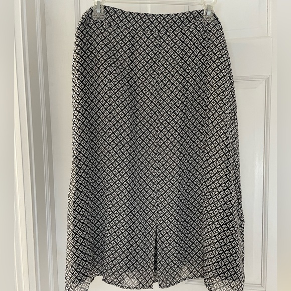 Size 16 black and off-white patterned diamond skirt - Picture 2 of 8